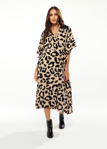Womens Animal Print Maxi Wrap Dress With Kimono Sleeves In Cream - - 8 - NastyGal UK (+IE) - Modalova