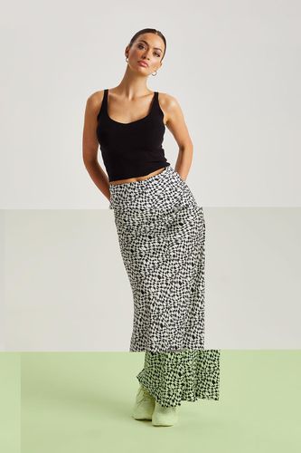 Womens Geometric Satin Maxi Skirt - - 10 - NastyGal UK (+IE) - Modalova