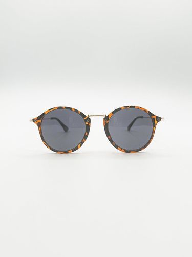 Oversized Round Sunglasses with Tortoiseshell Rim - - One Size - SVNX - Modalova
