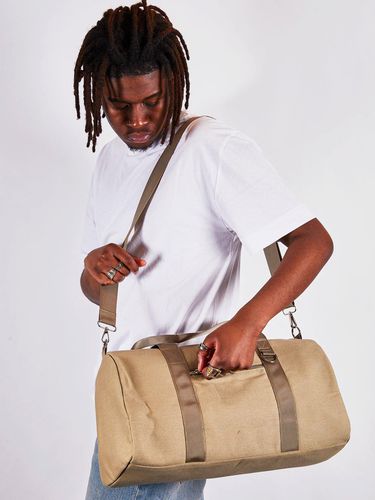 Cotton canvas weekend bag bag with front pocket in bay leaf - - One Size - SVNX - Modalova