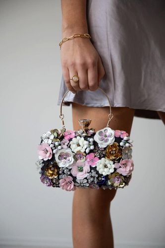 Womens Floral Applique Clutch Bag - - One Size - SVNX - Modalova