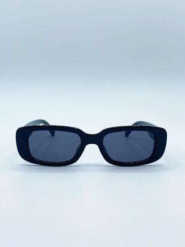 Oval Sunglasses in Black - One Size - SVNX - Modalova