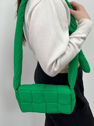 Womens Soft Woven Pillow Shoulder bag - - One Size - SVNX - Modalova