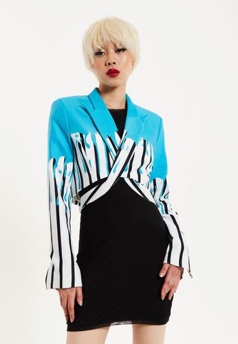Womens Stripe Monochrome Blue Splash Crop Blazer With Belt - - 8 - NastyGal UK (+IE) - Modalova