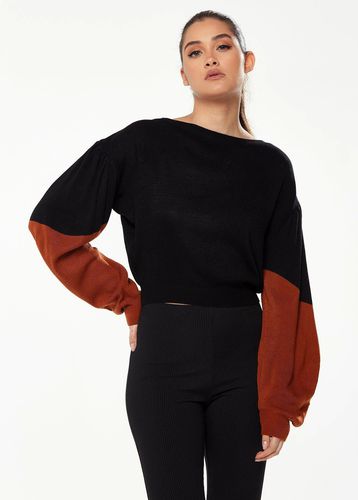 Womens Crop Jumper in with Contrast Sleeves in Brown - One Size - NastyGal UK (+IE) - Modalova