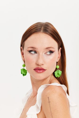 Womens Flower Petal Drop Style Earrings - One Size - Liquorish - Modalova
