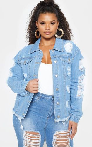 Womens Plus Light Wash Distress Oversized Denim Jacket - - 26 - NastyGal UK (+IE) - Modalova