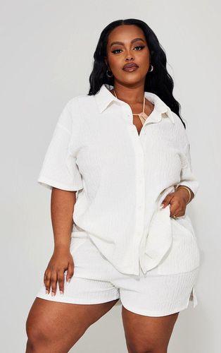 Womens Plus Cream Crinkle Textured Short Sleeve Beach Shirt - - 16 - NastyGal UK (+IE) - Modalova