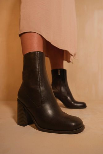 Womens 'Keisha' Block Heel Mid Calf Boots With Side Zip - - 3 - NastyGal UK (+IE) - Modalova