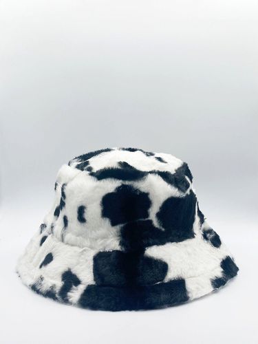 Womens Black & White Cow Print Faux Fur Bucket Hat - - One Size - SVNX - Modalova