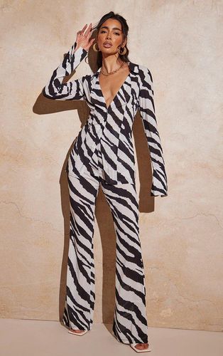 Womens Zebra Print Chiffon Flare Trousers - 16 - NastyGal UK (+IE) - Modalova