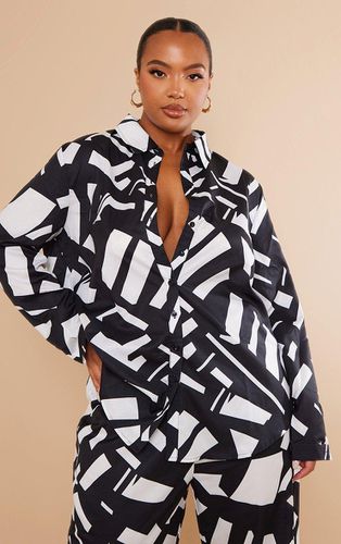 Womens Plus Abstract Print Oversized Shirt - 30 - NastyGal UK (+IE) - Modalova