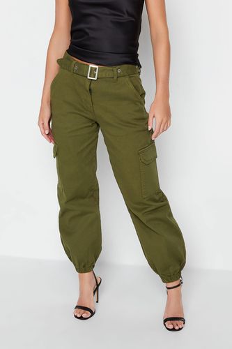 Womens Petite Belted Cargo Jeans - - 6 - NastyGal UK (+IE) - Modalova