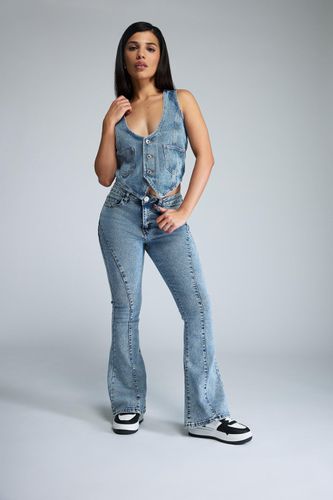 Womens Petite Kick Flare Jeans - - 8 - NastyGal UK (+IE) - Modalova