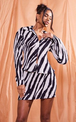 Womens Zebra Print Plisse Button Up Fitted Shirt - - 14 - NastyGal UK (+IE) - Modalova