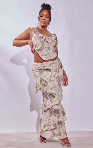 Womens Plus Cream Mark Printed Ruffle Maxi Skirt - - 22 - NastyGal UK (+IE) - Modalova