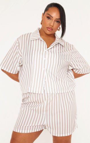 Womens Plus Stripe Short Sleeve Shirt - 16 - NastyGal UK (+IE) - Modalova