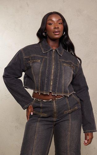 Womens Plus Washed Frayed Hem Detail Crop Denim Jacket - 24 - NastyGal UK (+IE) - Modalova