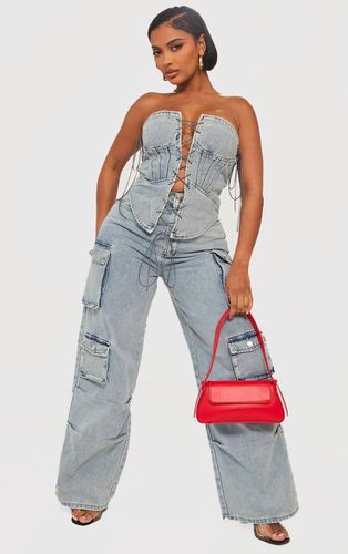 Womens Shape Light Wash Denim Pocket Detail Cargo Jeans - 6 - NastyGal UK (+IE) - Modalova