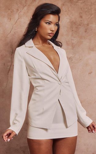 Womens Tailored Fitted Blazer - 4 - NastyGal UK (+IE) - Modalova