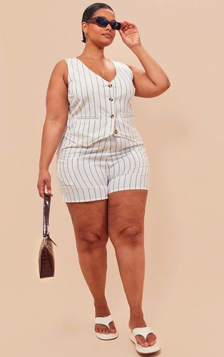 Womens Plus Linen Look Striped Tailored Floaty Shorts - 16 - NastyGal UK (+IE) - Modalova