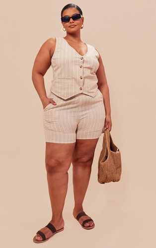 Womens Plus Linen Look Striped Tailored Floaty Shorts - 16 - NastyGal UK (+IE) - Modalova
