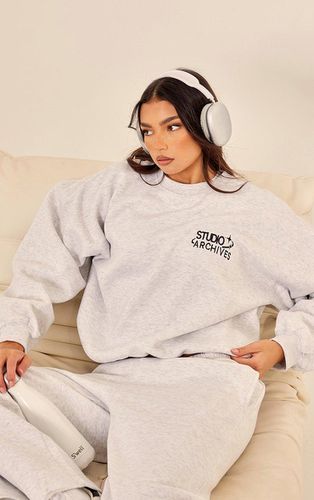Womens Ice Studio Embroidered Oversized Sweatshirt - M - NastyGal UK (+IE) - Modalova