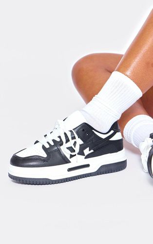 Womens Black and White Star Flat Sole Lace Up Trainers - - 6 - NastyGal UK (+IE) - Modalova