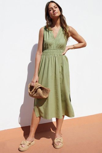 Womens Linen Blend 'Peppercorn' V Neck Sleeveless Ruched Midi Dress - - 16 - NastyGal UK (+IE) - Modalova