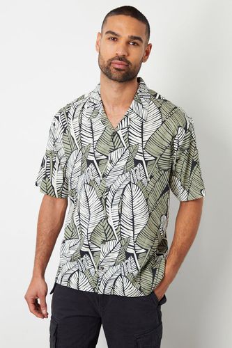 Retro' Tropical Leaf Print Revere Collar Short Sleeve Shirt - - XL - Threadbare - Modalova
