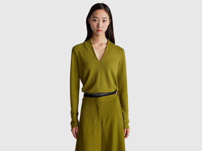 Benetton, T-shirt En Crêpe Col V, Taille: L, Kaki - United Colors of Benetton - Modalova