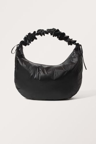 Gesmokte Tasche - Schwarz - Monki - Modalova