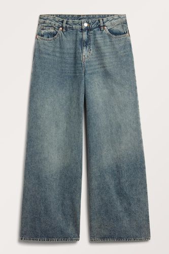 Giga Weite Jeans Mit Niedriger Taille - Blau - Monki - Modalova