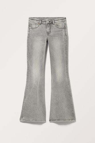 Katsumi Jeans Mit Schlag Und Niedriger Taille - Grau - Monki - Modalova