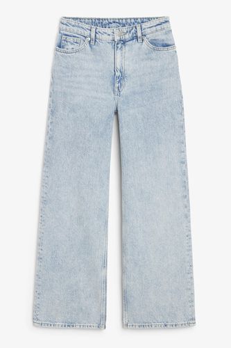 Hoch Sitzende, Weite Knöchellange Jeans Yoko - Blau - Monki - Modalova