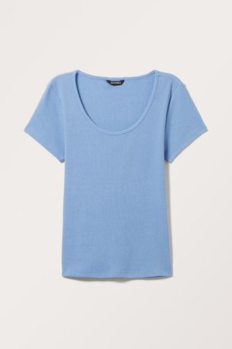 Kurzarm-T-Shirt Mit Slim Fit - Blau - Monki - Modalova