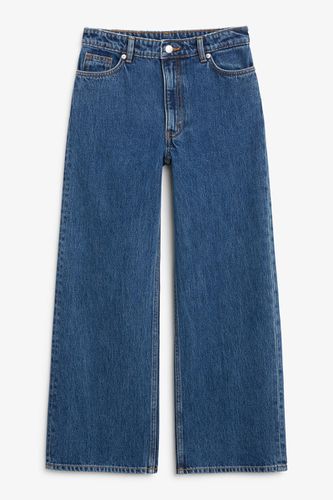 Hoch Sitzende, Weite Knöchellange Jeans Yoko - Blau - Monki - Modalova