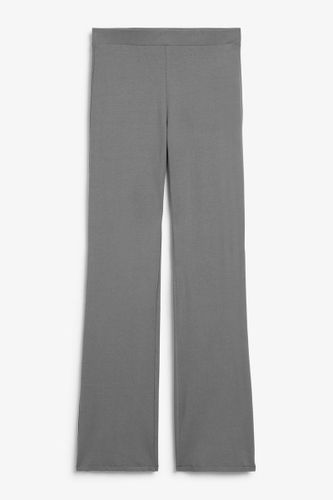 Ausgestellte Leggings - Grau - Monki - Modalova