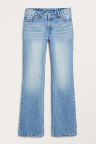 Tief Sitzende Jeans Wakumi Mit Bootcut - Blau - Monki - Modalova