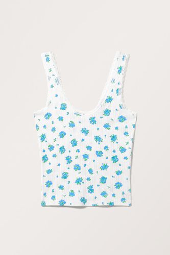 Enganliegendes Pointelle-Tanktop Mit Spitze - Weiß - Monki - Modalova