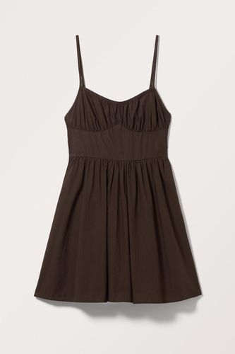 Gerafftes Mini-Trägerkleid - Braun - Monki - Modalova