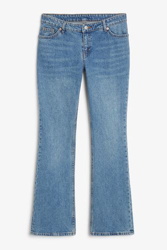 Tief Sitzende Jeans Wakumi Mit Bootcut - Schwarz - Monki - Modalova