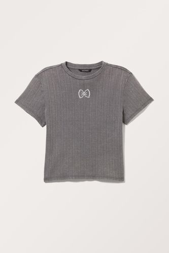 Kurzärmliges Pointelle-T-Shirt - Grau - Monki - Modalova