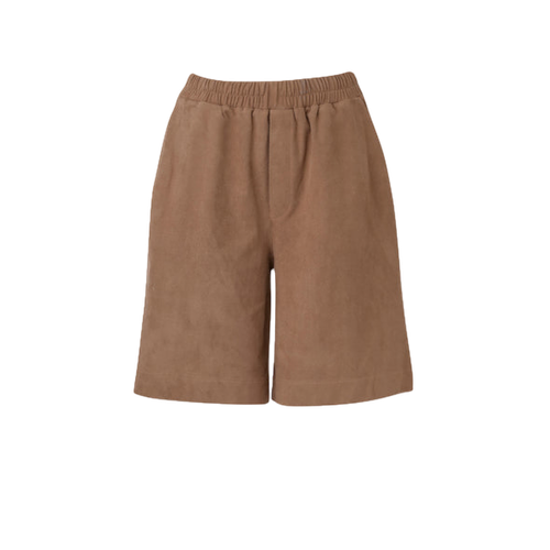 Dianthu Faux Suede Relaxed Fit Shorts In Sand Color - Marei 1998 - Modalova