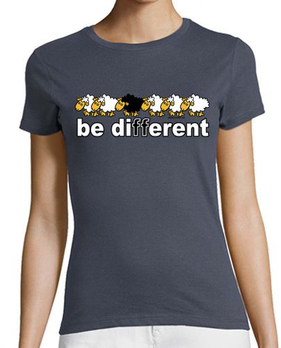 Camiseta mujer BE DIFFERENT - latostadora.com - Modalova