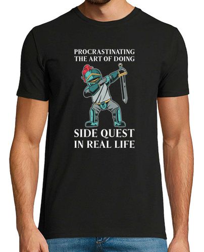 Camiseta Procrastinating Fantasy Knight Side Quest Work Humor - latostadora.com - Modalova