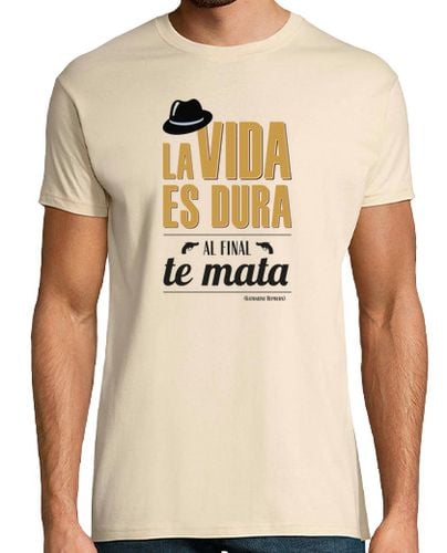 Camiseta La vida es dura. Camiseta hombre colores claros - latostadora.com - Modalova