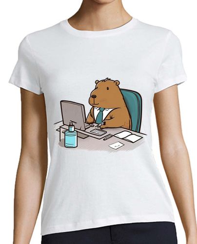 Camiseta mujer capibara en la oficina - latostadora.com - Modalova