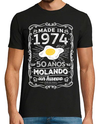 Camiseta 1974. 50 años molando un huevo - latostadora.com - Modalova