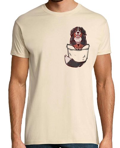 Camiseta Hombre Manga Corta bolsillo lindo perro de montaña de bernese - camisa para hombre laTostadora - latostadora.com - Modalova